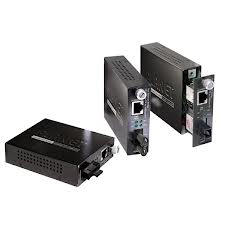 FST-812S15, 10/100Base-TX to 100Base-FX (SC) Smart Media Converter - Single Mode 15KM, OAM