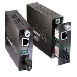 FST-812, 10/100Base-TX to 100Base-FX (SC) Smart Media Converter, OAM